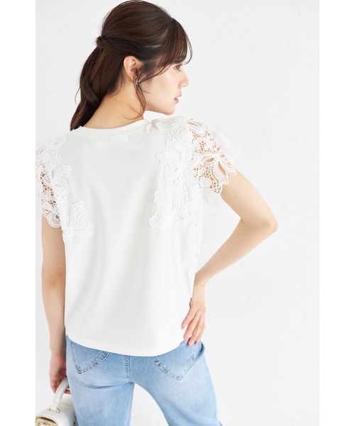 tocco closet（トッコ　クローゼット）の「リボン×フラワーレース装飾カットソープルオーバー（Tシャツ/カットソー・レディース・グレイッシュベージュ/オフホワイト/チャコールグレー/ブルー/ローズ・M）」の10枚目の写真