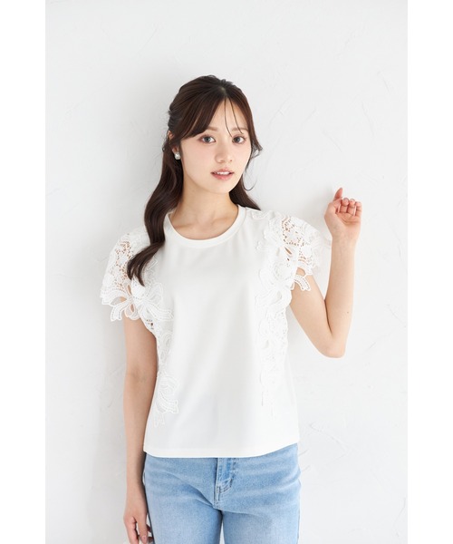 tocco closet（トッコ　クローゼット）の「リボン×フラワーレース装飾カットソープルオーバー（Tシャツ/カットソー・レディース・グレイッシュベージュ/オフホワイト/チャコールグレー/ブルー/ローズ・M）」の8枚目の写真