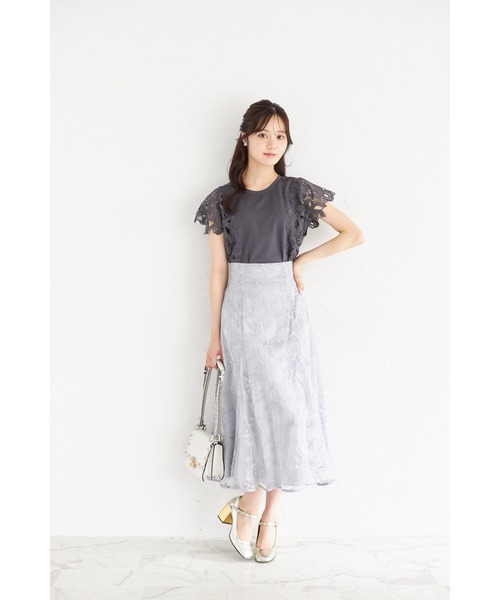 tocco closet（トッコ　クローゼット）の「リボン×フラワーレース装飾カットソープルオーバー（Tシャツ/カットソー・レディース・グレイッシュベージュ/オフホワイト/チャコールグレー/ブルー/ローズ・M）」の11枚目の写真