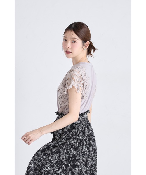 tocco closet（トッコ　クローゼット）の「リボン×フラワーレース装飾カットソープルオーバー（Tシャツ/カットソー・レディース・グレイッシュベージュ/オフホワイト/チャコールグレー/ブルー/ローズ・M）」の22枚目の写真