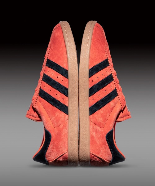 adidas(アディダス)の「トリニダード トバゴ シューズ / Trinidad And Tobago Shoes / アディダスオリジナルス adidas Originals(スニーカー・メンズ・オレンジ・26.5cm/27.0cm/27.5cm/22.0cm/22.5cm/23.0cm/23.5cm/24.0cm/24.5cm/25.0cm/25.5cm/26.0cm/28.0cm/28.5cm/29.0cm/29.5cm/30.0cm)」の2枚目の写真