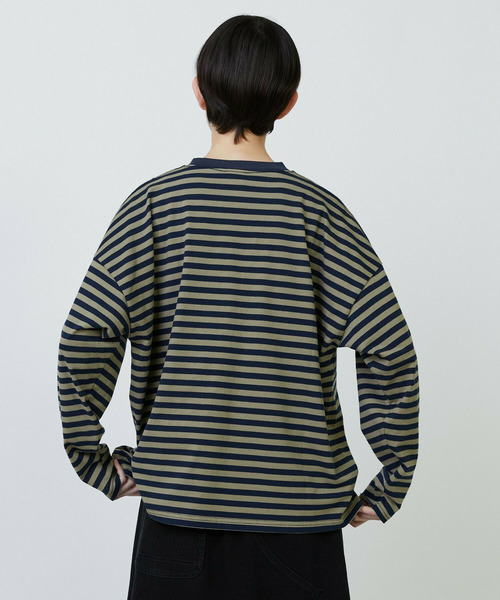 FRAPBOIS（フラボア）の「［ブルー：秋祭り2025限定カラー］パークボーダーL/ST（Tシャツ/カットソー・レディース・グレー/カーキ/ホワイト・1/2）」の15枚目の写真