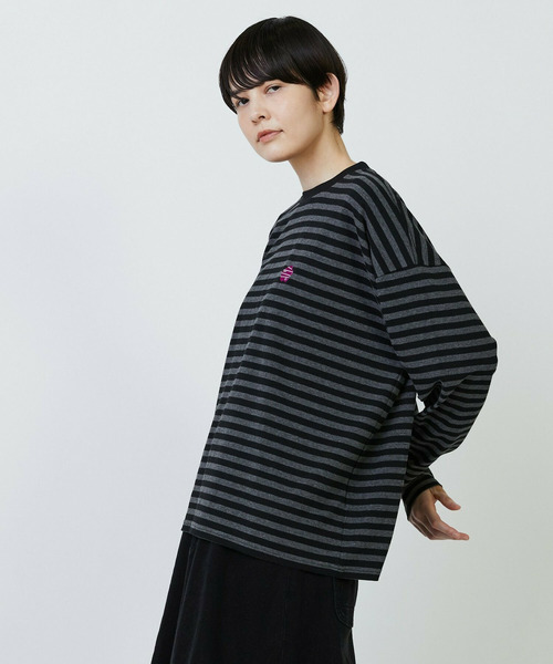 FRAPBOIS（フラボア）の「［ブルー：秋祭り2025限定カラー］パークボーダーL/ST（Tシャツ/カットソー・レディース・グレー/カーキ/ホワイト・1/2）」の20枚目の写真