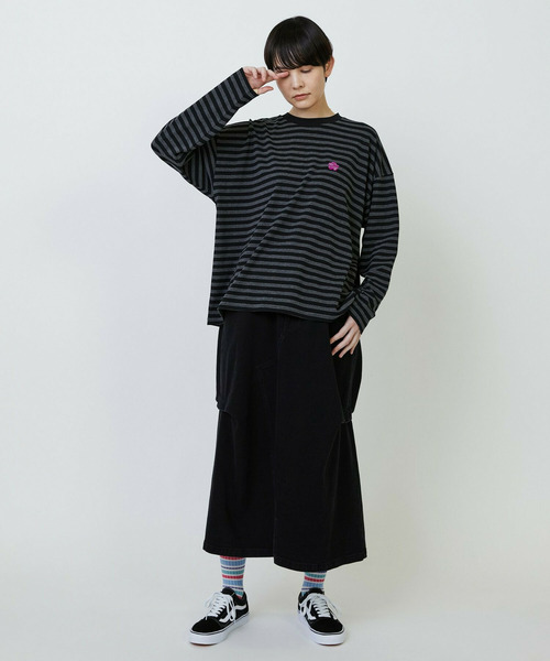 FRAPBOIS（フラボア）の「［ブルー：秋祭り2025限定カラー］パークボーダーL/ST（Tシャツ/カットソー・レディース・グレー/カーキ/ホワイト・1/2）」の22枚目の写真