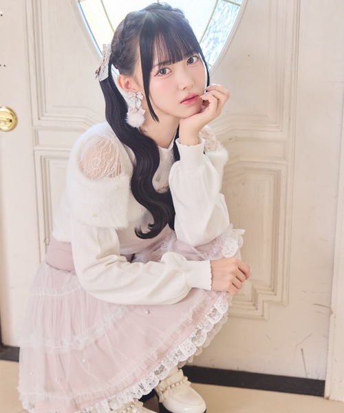 ROJITA（ロジータ）の「ビジューリボンファーイヤリング（イヤリング・レディース・ホワイト/ピンク/ブラック・FREE）」の19枚目の写真