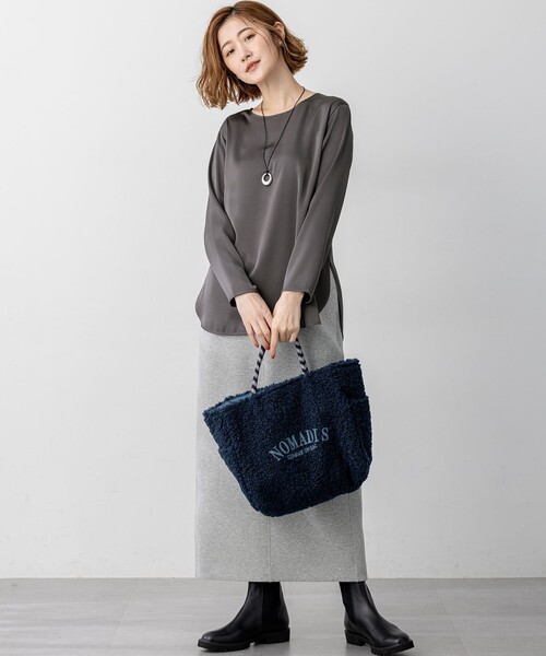 23区(ニジュウサンク)の「【洗える】サテン ロングスリーブ Tシャツ(Tシャツ/カットソー・レディース・ライトオレンジ系/グレー系/アイボリー系/スカイブルー系/ブラウン系・40/38)」の16枚目の写真