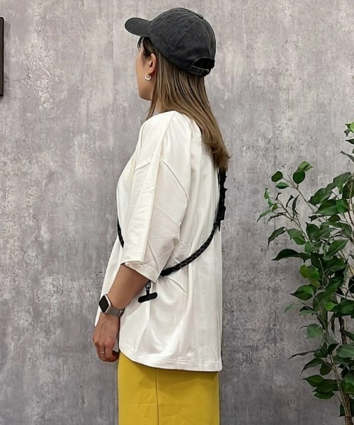 Right-on（ライトオン）の「【HONEYSUCKLE ROSE】ピグメント 加工 ロゴ 刺繍 カジュアル　キャップ（キャップ・レディース・ネイビー/ブラウン/ブラック・フリー）」の15枚目の写真