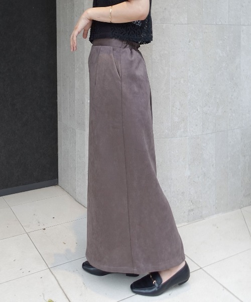 CORNERS（コーナーズ）の「フェイクスエードナロースカート【セットアップ可能】（スカート・レディース・チャコールグレー/ブラウン/キャメル・M）」の21枚目の写真