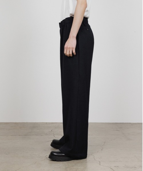 marka（マーカ）の「WIDELEG EASY PANTS（スラックス・メンズ・ブラック/その他2・1/2）」の3枚目の写真