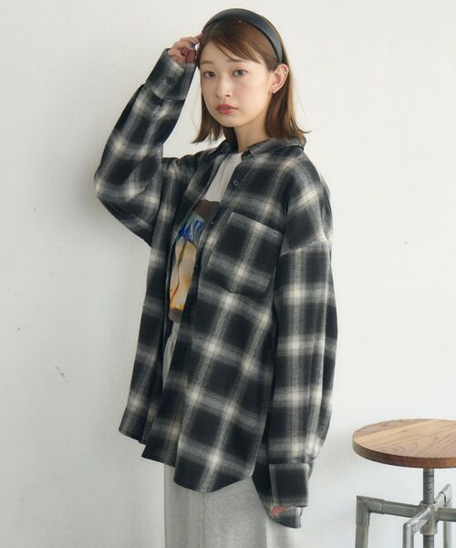 RETRO GIRL（レトロガール）の「チェックBIGシャツ（シャツ/ブラウス・レディース・ブルー系その他2/グレー系その他2/ブラック系その他2/オレンジ系その他2・FREE）」の14枚目の写真