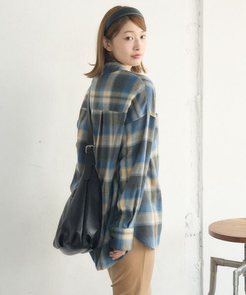 RETRO GIRL（レトロガール）の「チェックBIGシャツ（シャツ/ブラウス・レディース・ブルー系その他2/グレー系その他2/ブラック系その他2/オレンジ系その他2・FREE）」の20枚目の写真