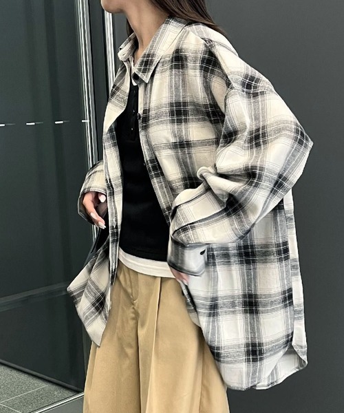 RETRO GIRL（レトロガール）の「チェックBIGシャツ（シャツ/ブラウス・レディース・ブルー系その他2/グレー系その他2/ブラック系その他2/オレンジ系その他2・FREE）」の6枚目の写真