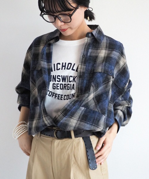 cepo（セポ）の「〈チェック柄トップスをコーデの主役に♪〉ドビーチェックオーバーシャツ（シャツ/ブラウス・レディース・ブラック系1/ブルー系1/ベージュ系1/ブラウン系2/ブラウン系1/レッド系1/ホワイト系1・M）」の6枚目の写真