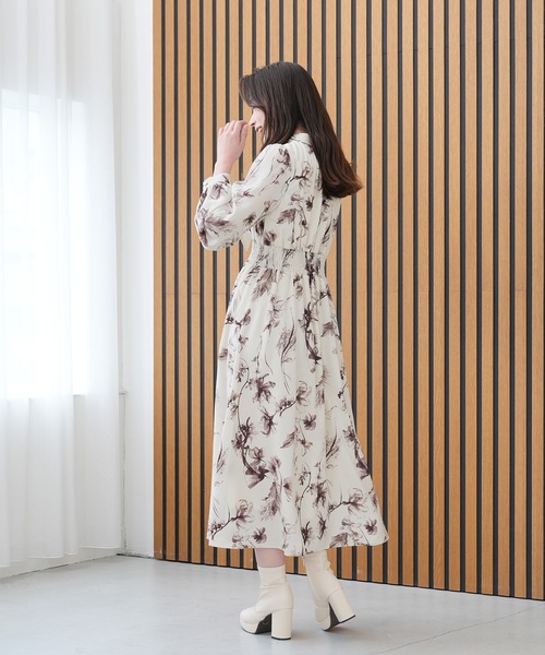 ASTORIA ODIER（アストリアオディール）の「レトロフラワーリボンタイワンピース（ワンピース・レディース・ワイン/ブラウン・SMALL/MEDIUM）」の5枚目の写真