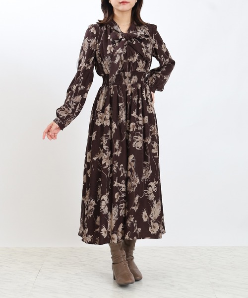 ASTORIA ODIER（アストリアオディール）の「レトロフラワーリボンタイワンピース（ワンピース・レディース・ワイン/ブラウン・SMALL/MEDIUM）」の9枚目の写真