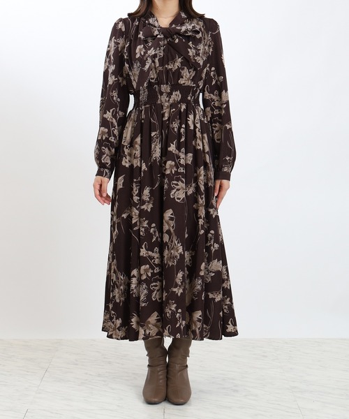 ASTORIA ODIER（アストリアオディール）の「レトロフラワーリボンタイワンピース（ワンピース・レディース・ワイン/ブラウン・SMALL/MEDIUM）」の16枚目の写真