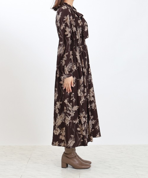 ASTORIA ODIER（アストリアオディール）の「レトロフラワーリボンタイワンピース（ワンピース・レディース・ワイン/ブラウン・SMALL/MEDIUM）」の17枚目の写真