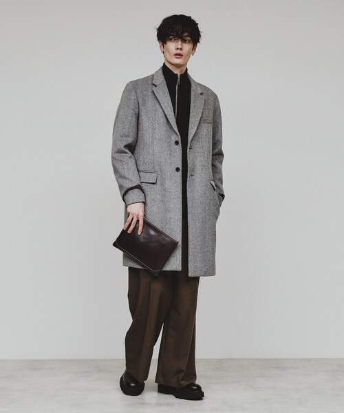 tk.TAKEO KIKUCHI（ティーケータケオキクチ）の「Refined Leather サコッシュ（ショルダーバッグ・メンズ・ブラック/ダークブラウン/ブラック系・00）」の5枚目の写真