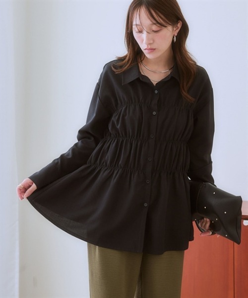 nissen（ニッセン）の「シャーリングデザインシャツチュニック（その他トップス・レディース・ブラック/ブルー/オフホワイト・S/M/L/LL）」の3枚目の写真