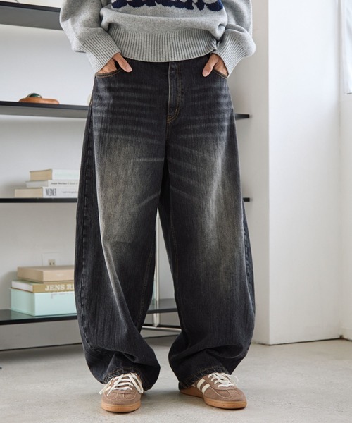 PBLIM（ページボーイリム）の「《UNISEX》スラブブリーチデニム（デニムパンツ・レディース・ブルー/ブラック・LARGE/MEDIUM）」の2枚目の写真