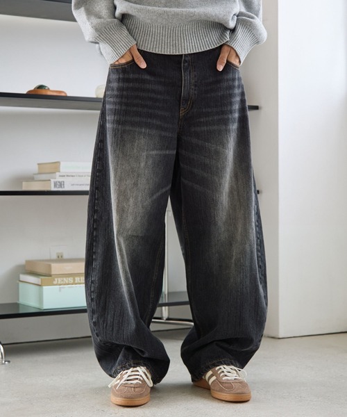 PBLIM（ページボーイリム）の「《UNISEX》スラブブリーチデニム（デニムパンツ・レディース・ブルー/ブラック・LARGE/MEDIUM）」の20枚目の写真