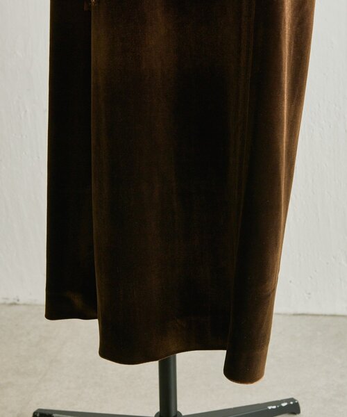 ear PAPILLONNER（イアパピヨネ）の「ベロアサロペット【SUM1 STYLE】（その他トップス・レディース・ブラック/ブラウン・FREE）」の15枚目の写真