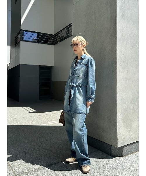 ELCHELE(エルチェレ)の「HEM NOTCH E41 DENIM(デニムパンツ・レディース・インディゴブルー・24/25/26)」の4枚目の写真