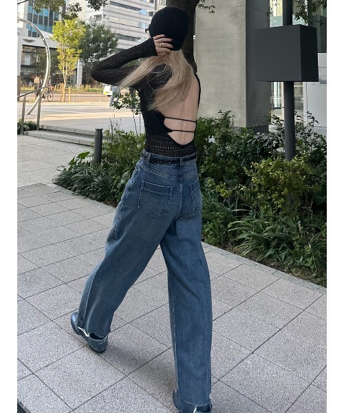 ELCHELE(エルチェレ)の「HEM NOTCH E41 DENIM(デニムパンツ・レディース・インディゴブルー・24/25/26)」の3枚目の写真