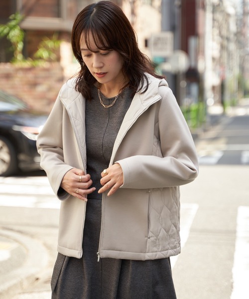 ikka（イッカ）の「【洗濯機で洗える】GOKU楽ダンボールフードコート（ブルゾン・レディース・ベージュ/チャコール・M/L/S）」の9枚目の写真