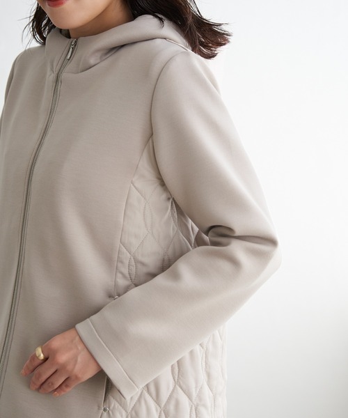 ikka（イッカ）の「【洗濯機で洗える】GOKU楽ダンボールフードコート（ブルゾン・レディース・ベージュ/チャコール・M/L/S）」の3枚目の写真