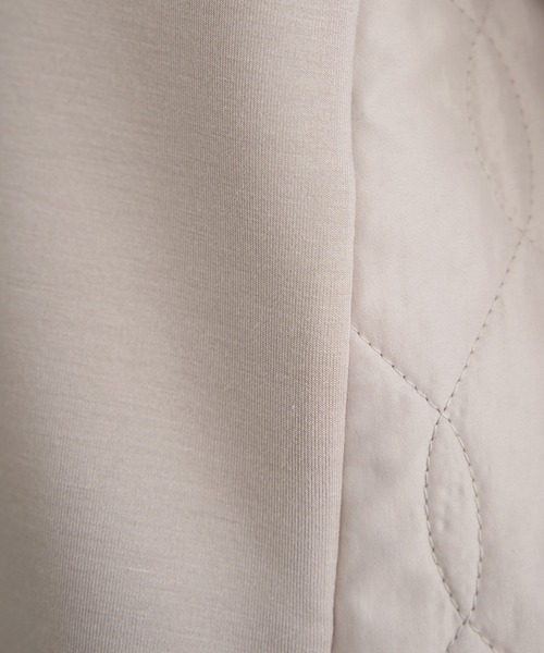 ikka（イッカ）の「【洗濯機で洗える】GOKU楽ダンボールフードコート（ブルゾン・レディース・ベージュ/チャコール・M/L/S）」の7枚目の写真