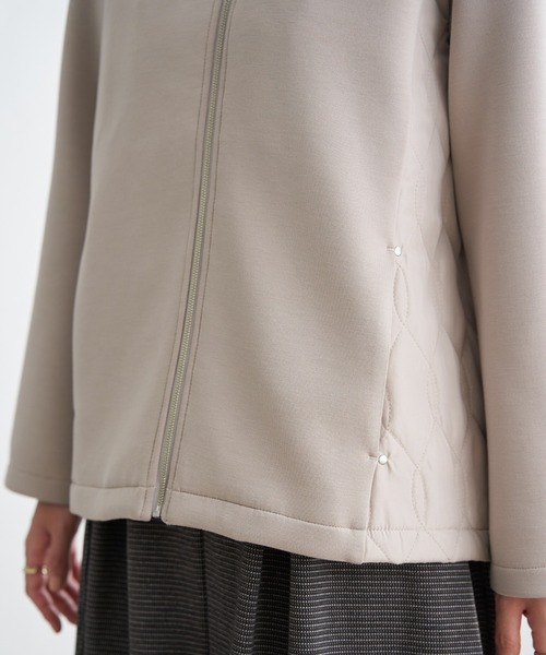 ikka（イッカ）の「【洗濯機で洗える】GOKU楽ダンボールフードコート（ブルゾン・レディース・ベージュ/チャコール・M/L/S）」の5枚目の写真