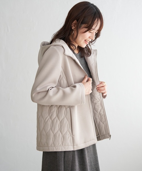 ikka（イッカ）の「【洗濯機で洗える】GOKU楽ダンボールフードコート（ブルゾン・レディース・ベージュ/チャコール・M/L/S）」の22枚目の写真