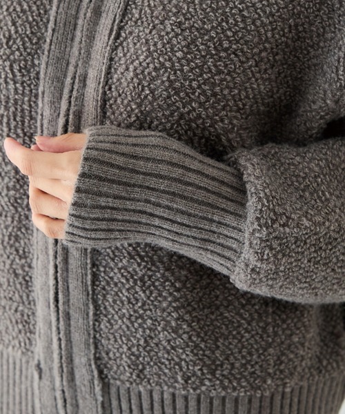 LAVEANGE（ラビアンジェ）の「【洗える】ループニットカーディガン（カーディガン/ボレロ・レディース・チャコールグレー/ブラック・4L/3L/F）」の11枚目の写真