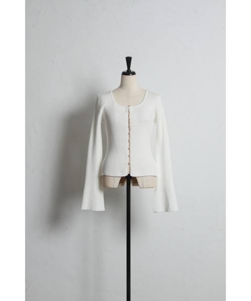 tocco closet（トッコ　クローゼット）の「フレアスリーブラメリブニットプルオーバー（ニット/セーター・レディース・ボルドー/オフホワイト/ブルー・M）」の5枚目の写真