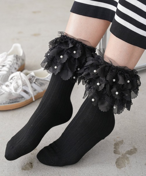 mili an deni（ミリアンデニ）の「パール付きフリルソックス（ソックス/靴下・レディース・アイボリー/ブラック・F）」の2枚目の写真