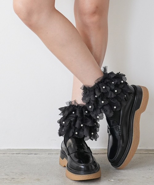 mili an deni（ミリアンデニ）の「パール付きフリルソックス（ソックス/靴下・レディース・アイボリー/ブラック・F）」の6枚目の写真