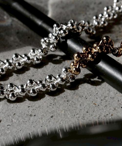 Soierie(ソワリー)の「【ZOZOTOWN 別注】ポム チェーン ブレスレット / Pome chain bracelet(ブレスレット・レディース・シルバー×ゴールド・FREE)」の3枚目の写真