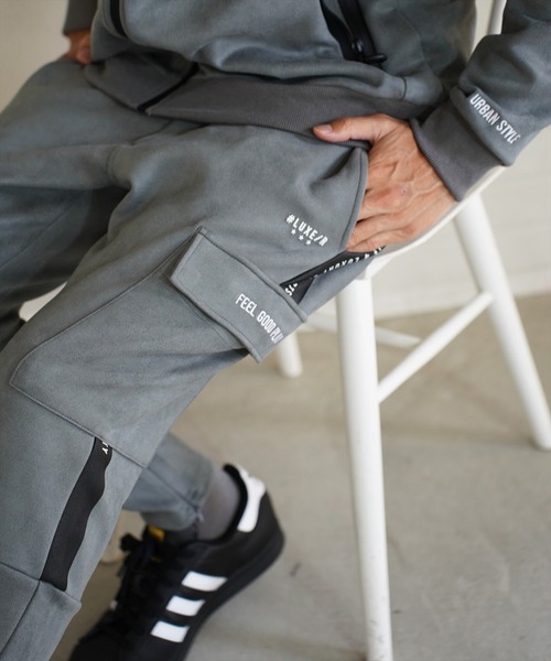 LUXE/R GOLF(ラグジュ ゴルフ)の「(RM)【LUXE/R GOLF】フェイク スエード サイドライン カーゴパンツ(カーゴパンツ・メンズ・グレー/ベージュ/ブラック・L/XL/M)」の10枚目の写真