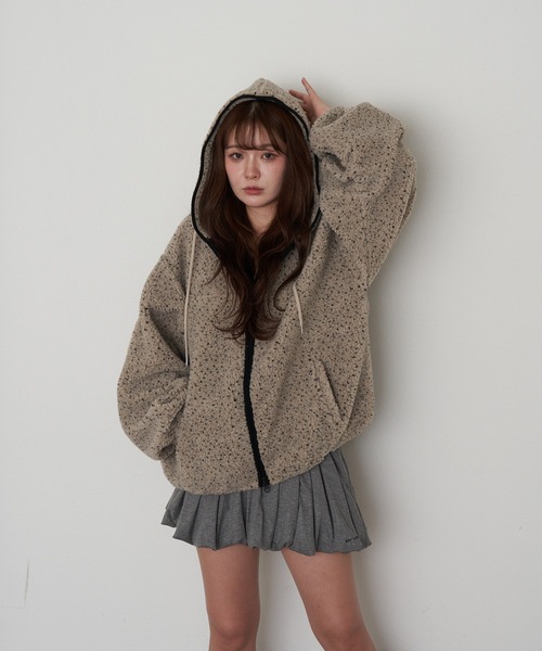 RAY CASSIN(レイカズン)の「フードジップフリース(スウェット・レディース・チャコールグレー/ベージュ系その他2/ブルー/ライトベージュ・FREE)」の6枚目の写真