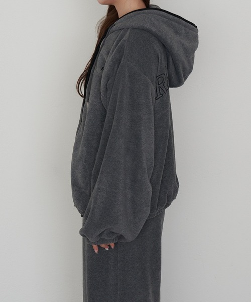 RAY CASSIN(レイカズン)の「フードジップフリース(スウェット・レディース・チャコールグレー/ベージュ系その他2/ブルー/ライトベージュ・FREE)」の14枚目の写真