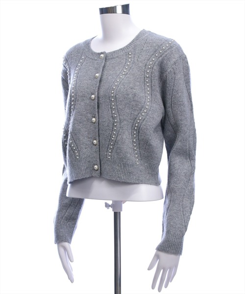 CLEAR BASIC（クリアベーシック）の「パールデザイン長袖ニットカーディガン[オフィスカジュアル 着回し抜群 大人]（カーディガン/ボレロ・レディース・サックスブルー/グレー/オフホワイト・F）」の4枚目の写真