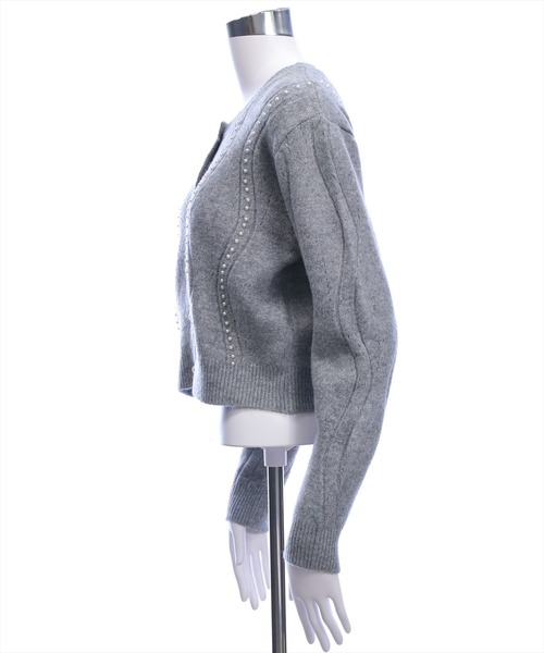 CLEAR BASIC（クリアベーシック）の「パールデザイン長袖ニットカーディガン[オフィスカジュアル 着回し抜群 大人]（カーディガン/ボレロ・レディース・サックスブルー/グレー/オフホワイト・F）」の5枚目の写真