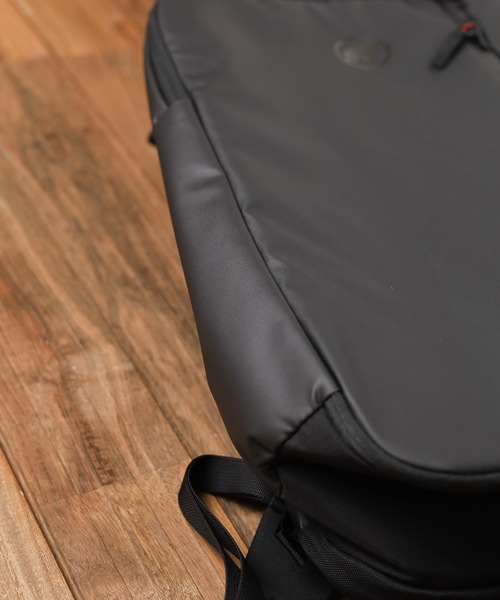 Mammut(マムート)の「【RES】【 MAMMUT (マムート)】Seon Transporter 25L(バックパック/リュック・メンズ・ブラック/ダークネイビー・FREE)」の5枚目の写真