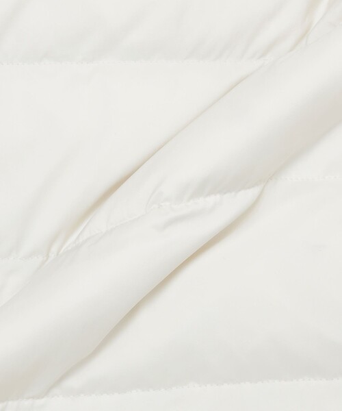 EPOCA（エポカ）の「エアリーグレースストレッチダウン ロングコート（ダウンジャケット/コート・レディース・ブラック/ホワイト系その他・38/40/42）」の3枚目の写真