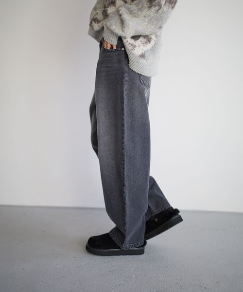 BAYFLOW（ベイフロー）の「[トレンドシルエット]タックカーブデニム（デニムパンツ・レディース・インディゴブルー/ブラック・SMALL/MEDIUM）」の6枚目の写真