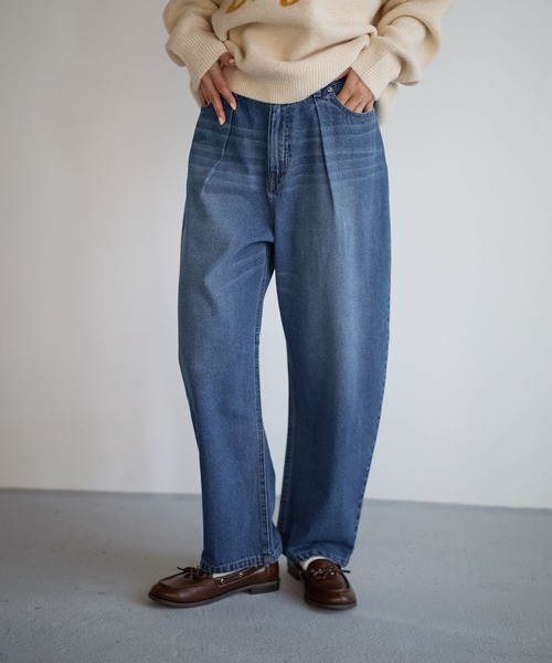 BAYFLOW（ベイフロー）の「[トレンドシルエット]タックカーブデニム（デニムパンツ・レディース・インディゴブルー/ブラック・SMALL/MEDIUM）」の11枚目の写真