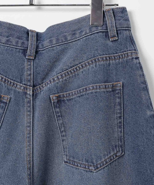 BAYFLOW（ベイフロー）の「[トレンドシルエット]タックカーブデニム（デニムパンツ・レディース・インディゴブルー/ブラック・SMALL/MEDIUM）」の21枚目の写真