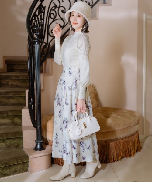 WILLSELECTION（ウィルセレクション）の「ショルダーエンブロイダリーニット（ニット/セーター・レディース・ブラック/サックスブルー/グレイッシュベージュ/オフホワイト・FREE）」の7枚目の写真