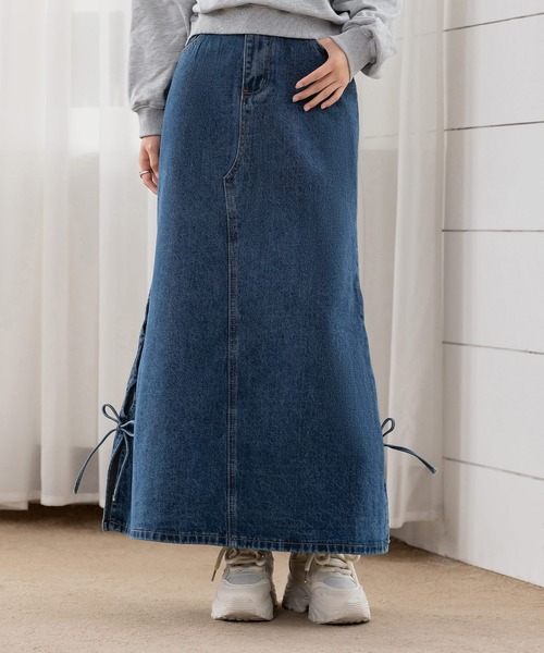DAY CLOSET(デイ クローゼット)の「サイドリボン×マーメイドラインに熱視線。スリット入りピーチスキン加工デニムスカート レディース(デニムスカート・レディース・ブラック/ブルー・L/M)」の12枚目の写真